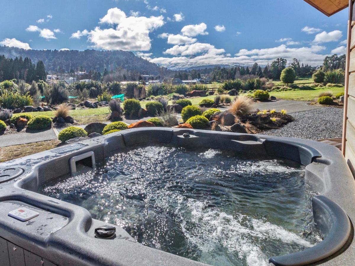 Heavenly Spa Views - Ohakune Holiday Home Exterior photo