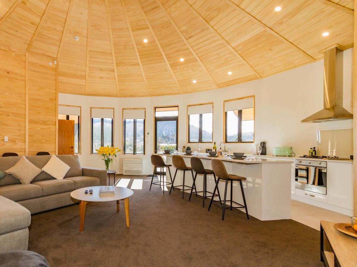 Heavenly Spa Views - Ohakune Holiday Home Exterior photo