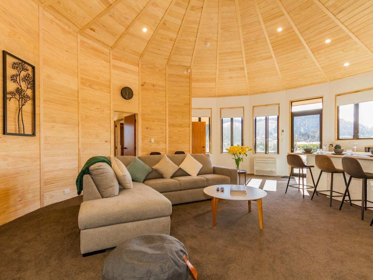 Heavenly Spa Views - Ohakune Holiday Home Exterior photo